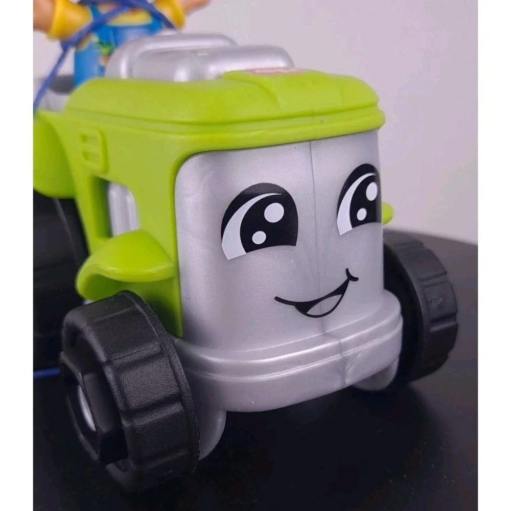 Fisher‎ Price Little People Green Tractor & Farmer Girl Figure Toy Vehicle NEW